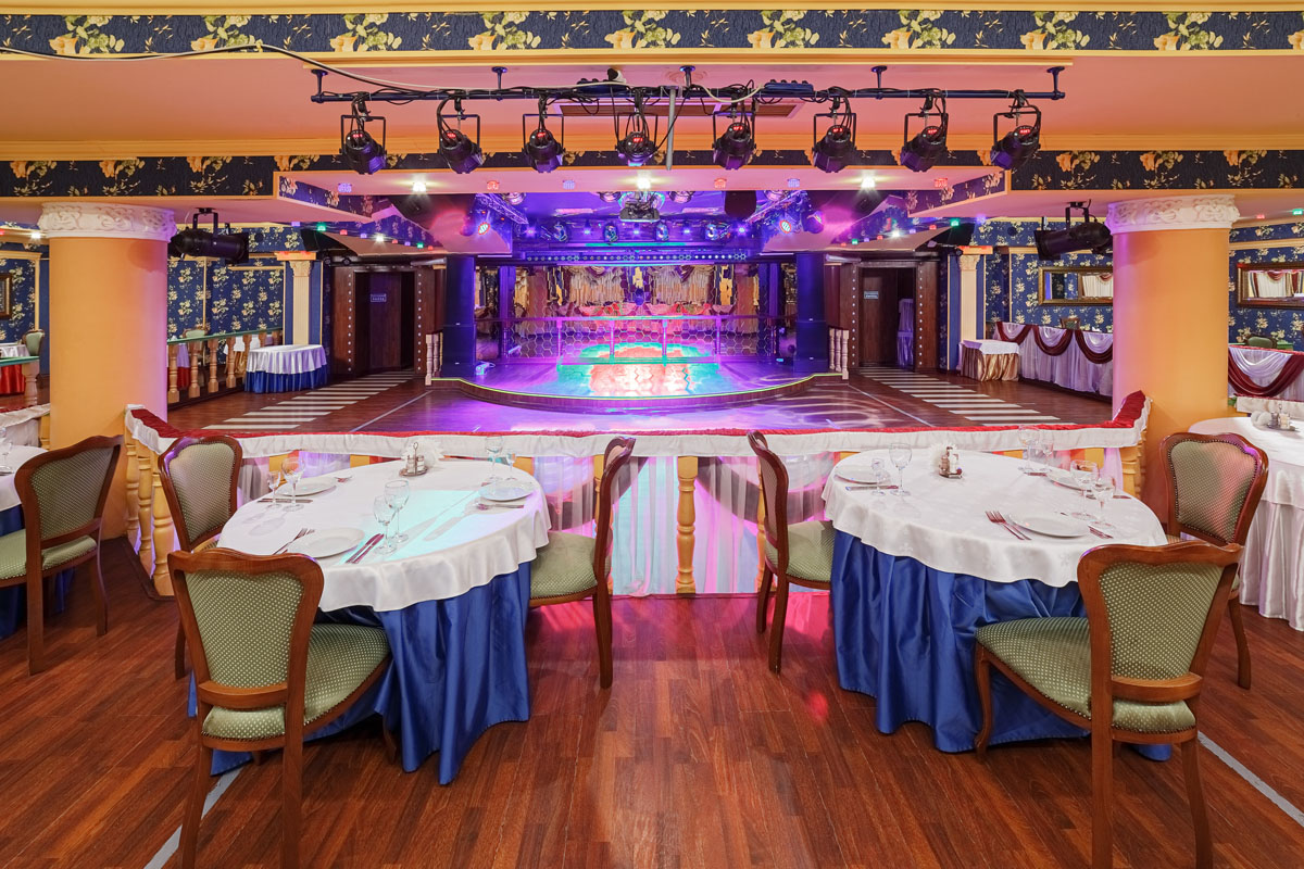 Зал Романовский — AZIMUT Отель Ярославль 4*