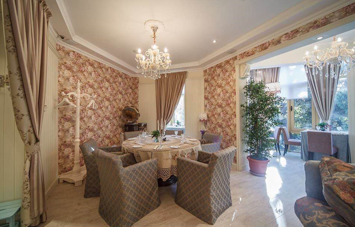 Основной зал — Оливье