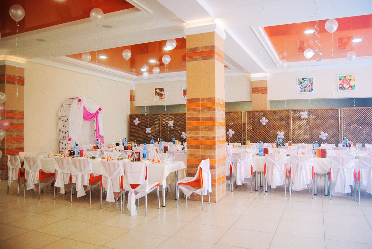 Основной зал — Кафе Колибри