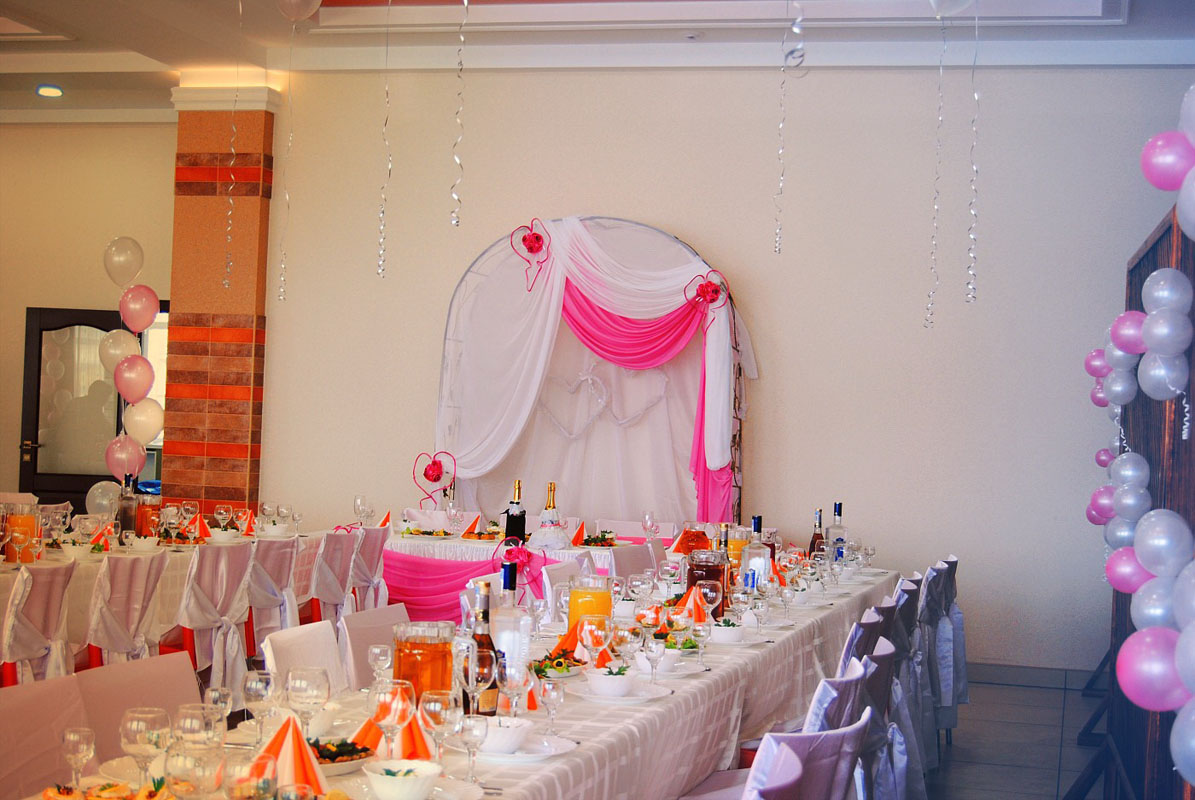 Основной зал — Кафе Колибри