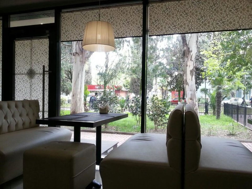 Основной зал — Кафе-караоке Light