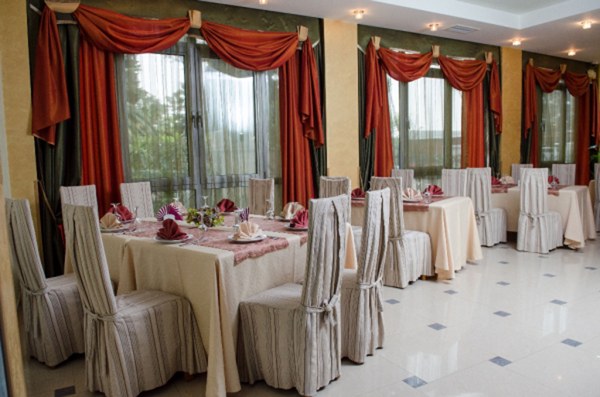 Логотип Адельфия