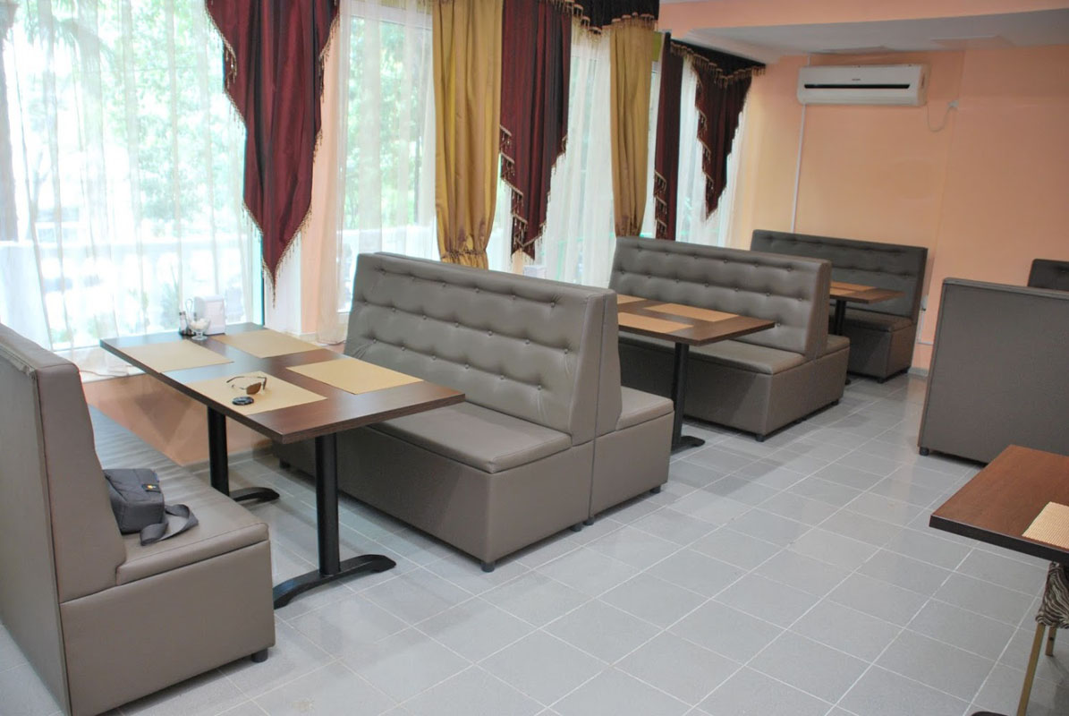 Основной зал — Регистан