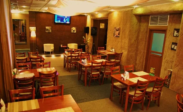 Основной зал