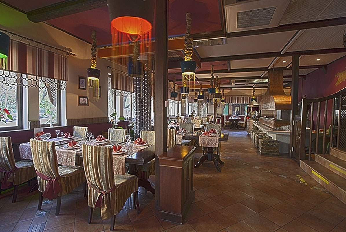 Основной зал — Улькер