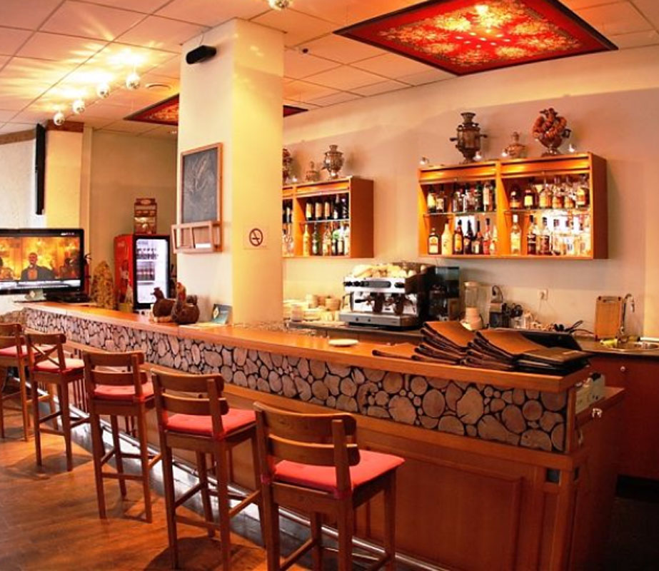 Основной зал — Деревня