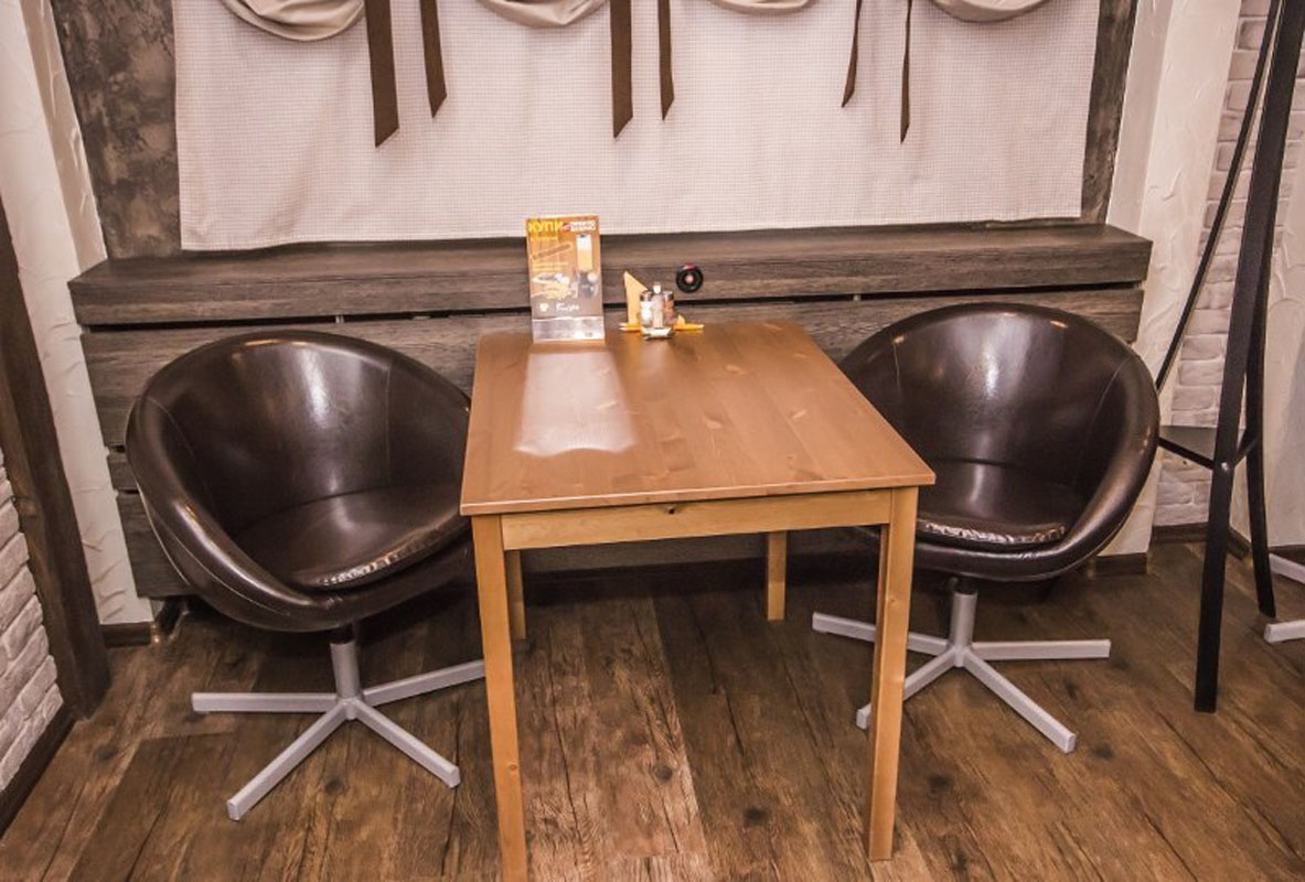 Основной зал — Кафе Гнездо