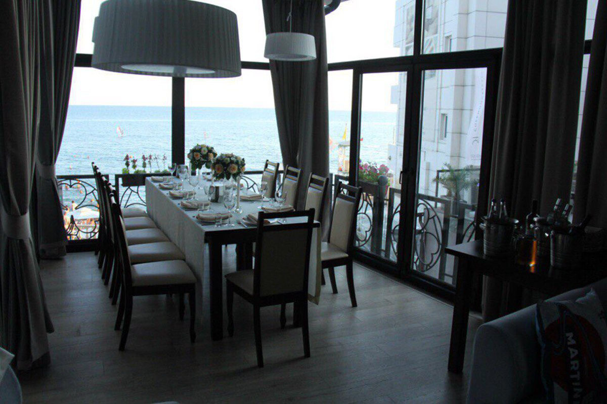 Основной зал