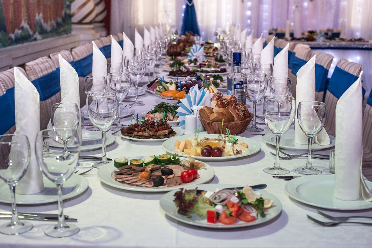 Банкетный зал — Дядька Черномор