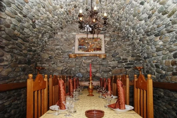 Основной зал