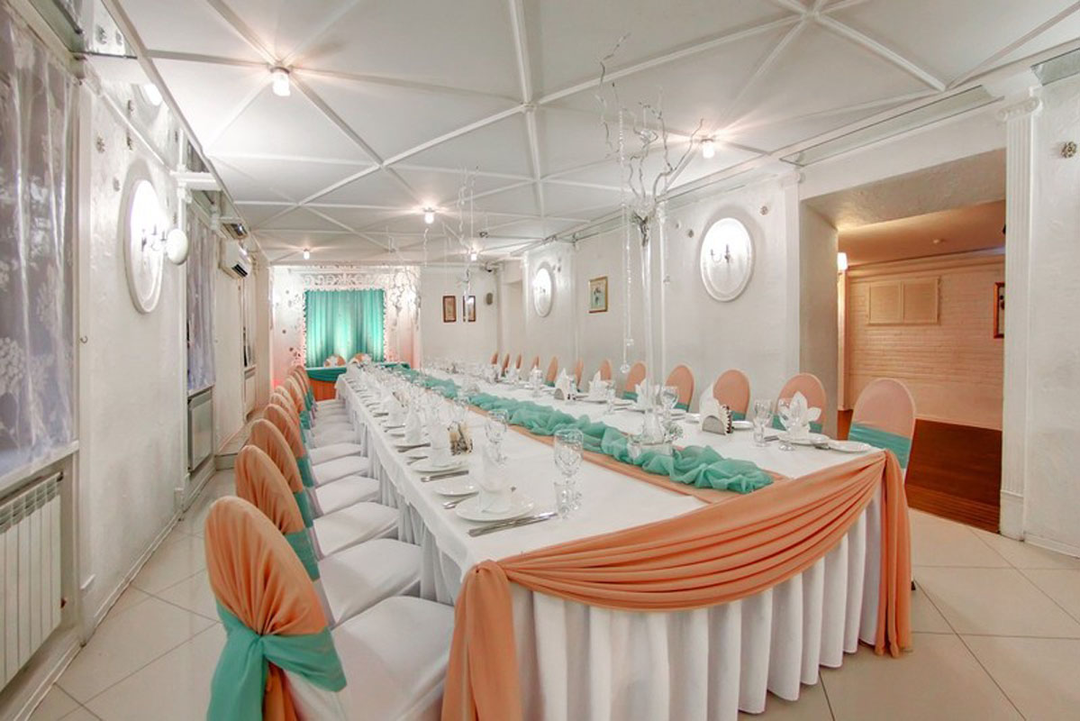 Белый зал — банкетный зал Банкетный зал Праздник, фото