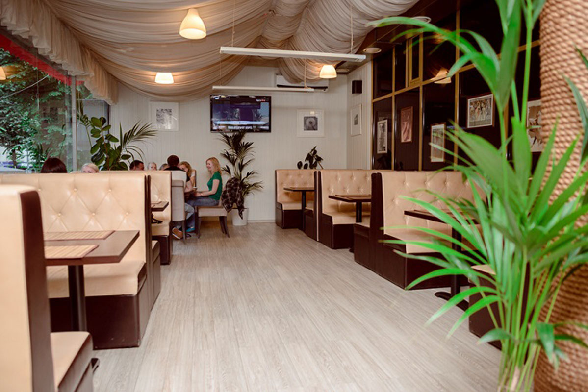 Основной зал