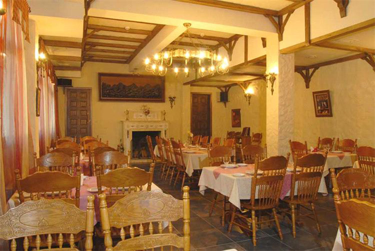 Основной зал — Добрый Мерлин