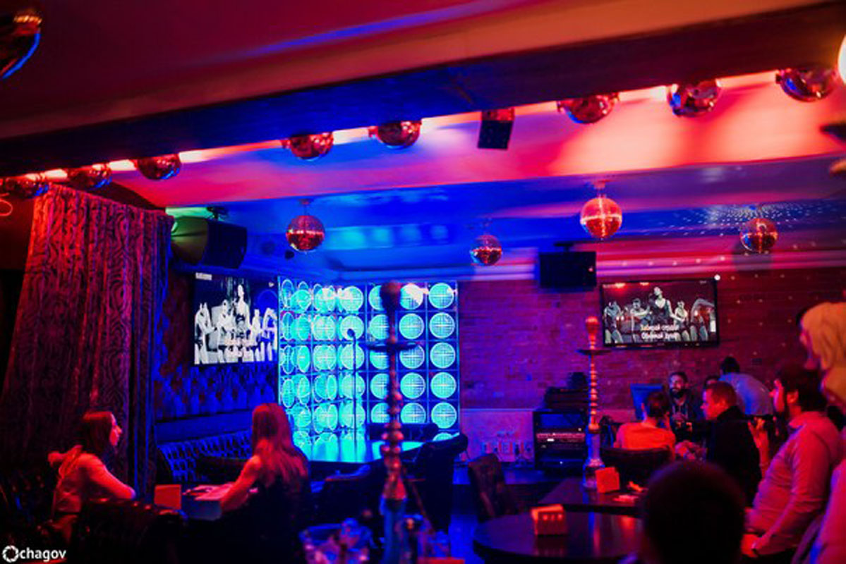 Основной зал — Графin