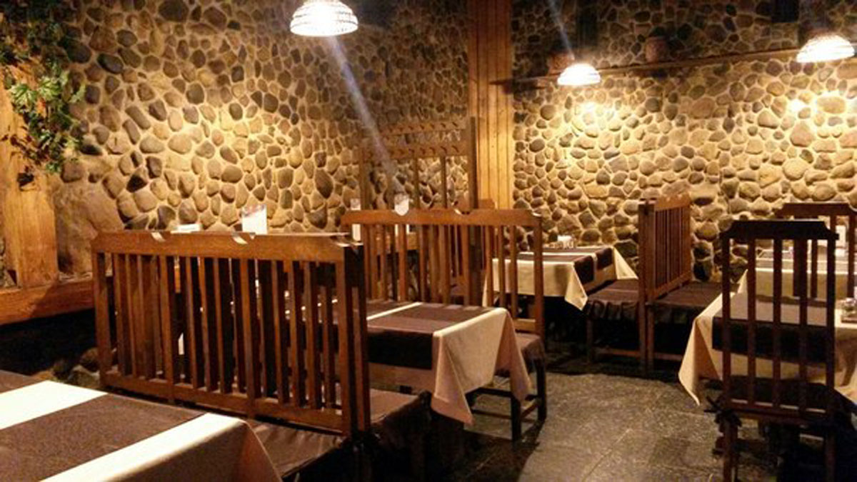 Основной зал — Ресторан Монарх