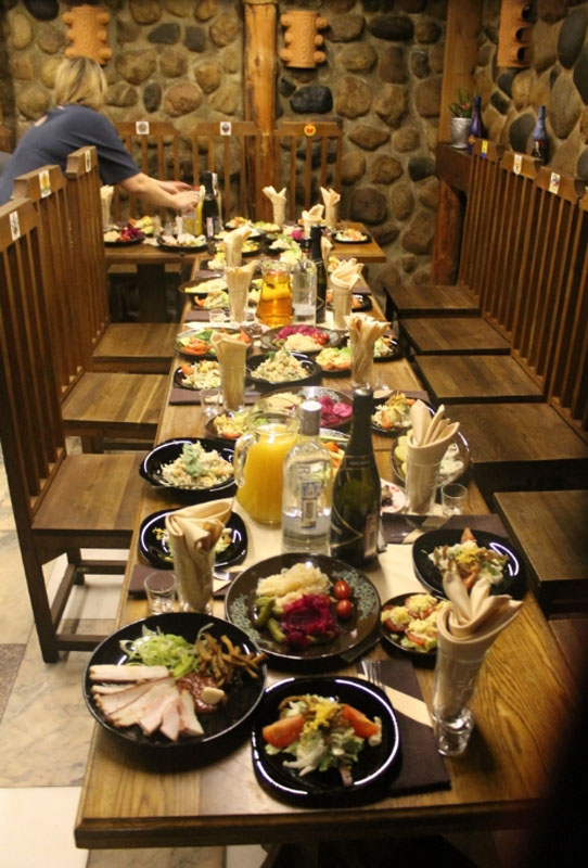 Основной зал — Ресторан Монарх