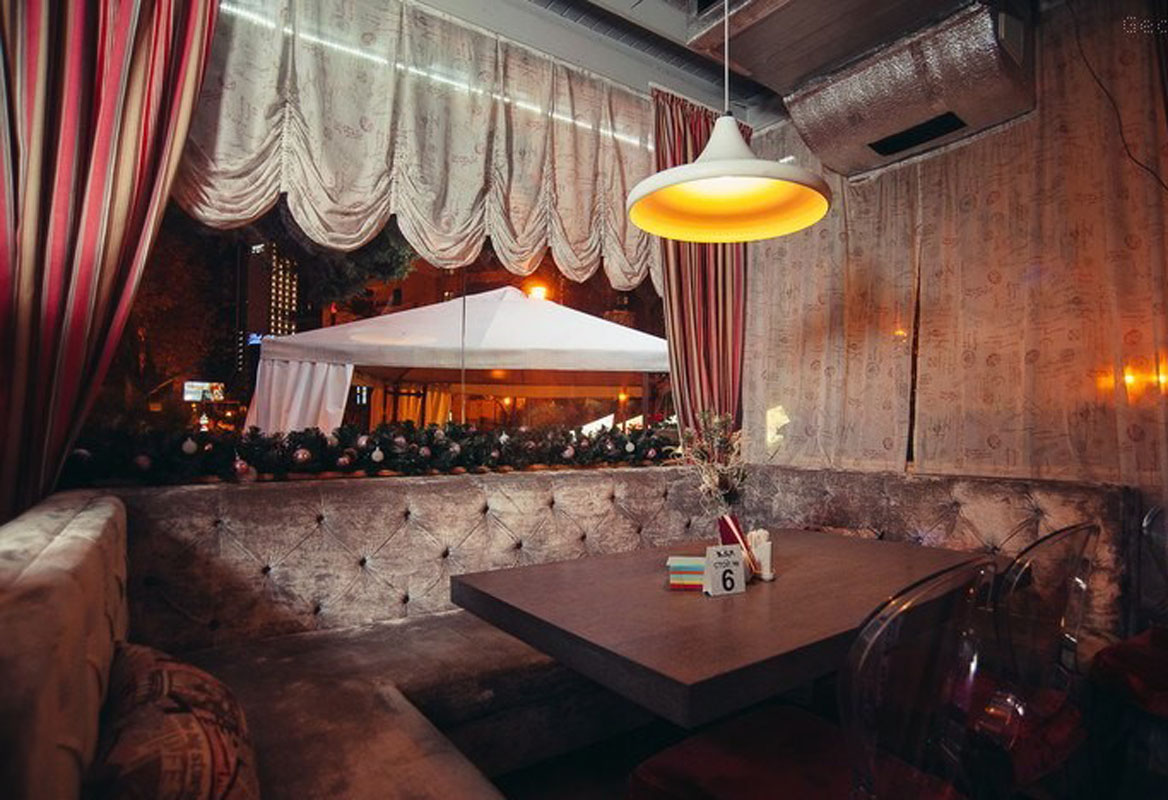 Основной зал — B.S.F.