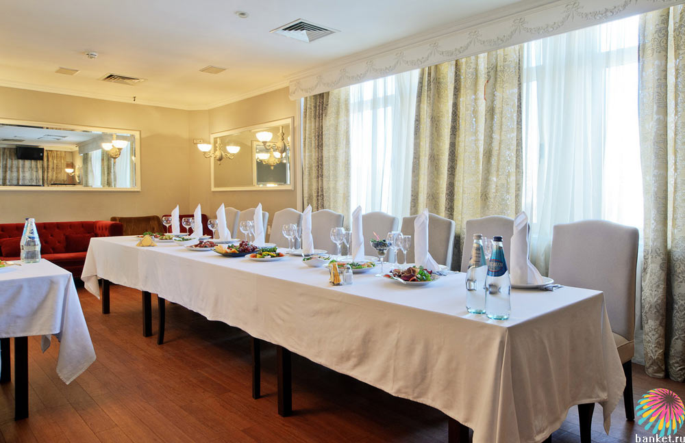 малый — Ресторан Semplice