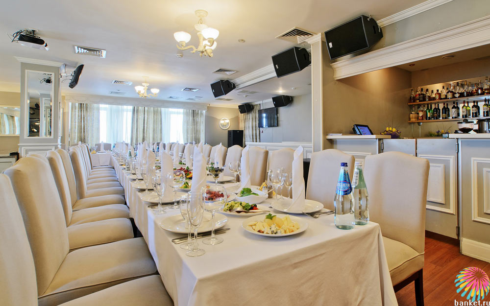 малый — Ресторан Semplice