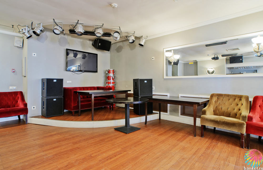 малый — Ресторан Semplice