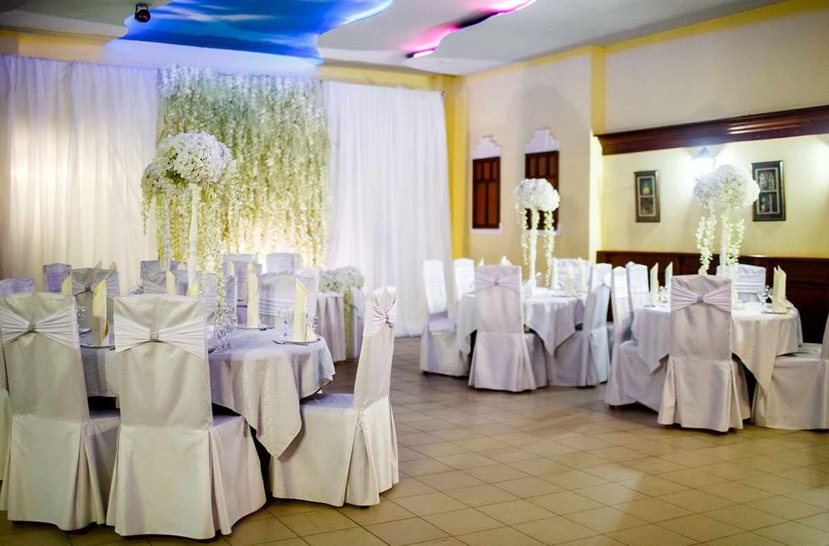 Малый зал — Трактир Купец