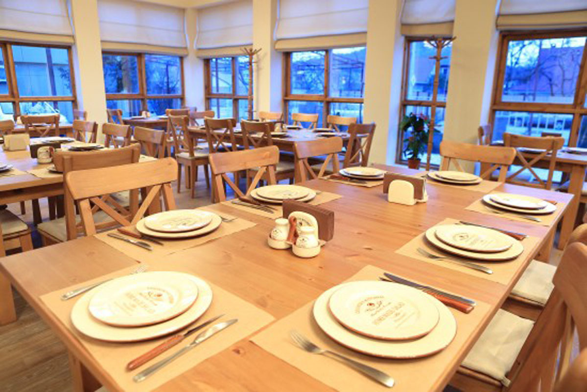 Основной зал — Жарко