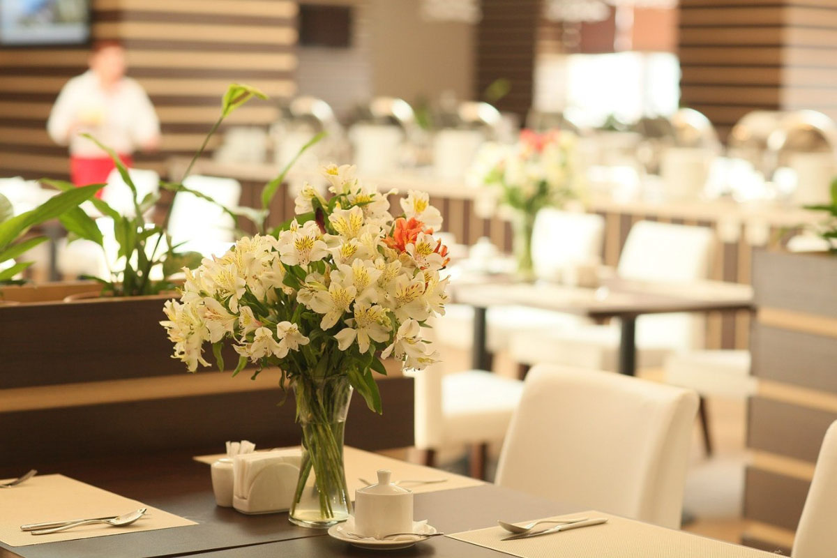 Основной зал — Bridge