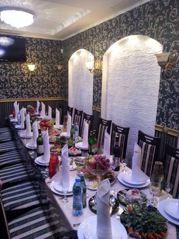 Основной зал — Старый Баку