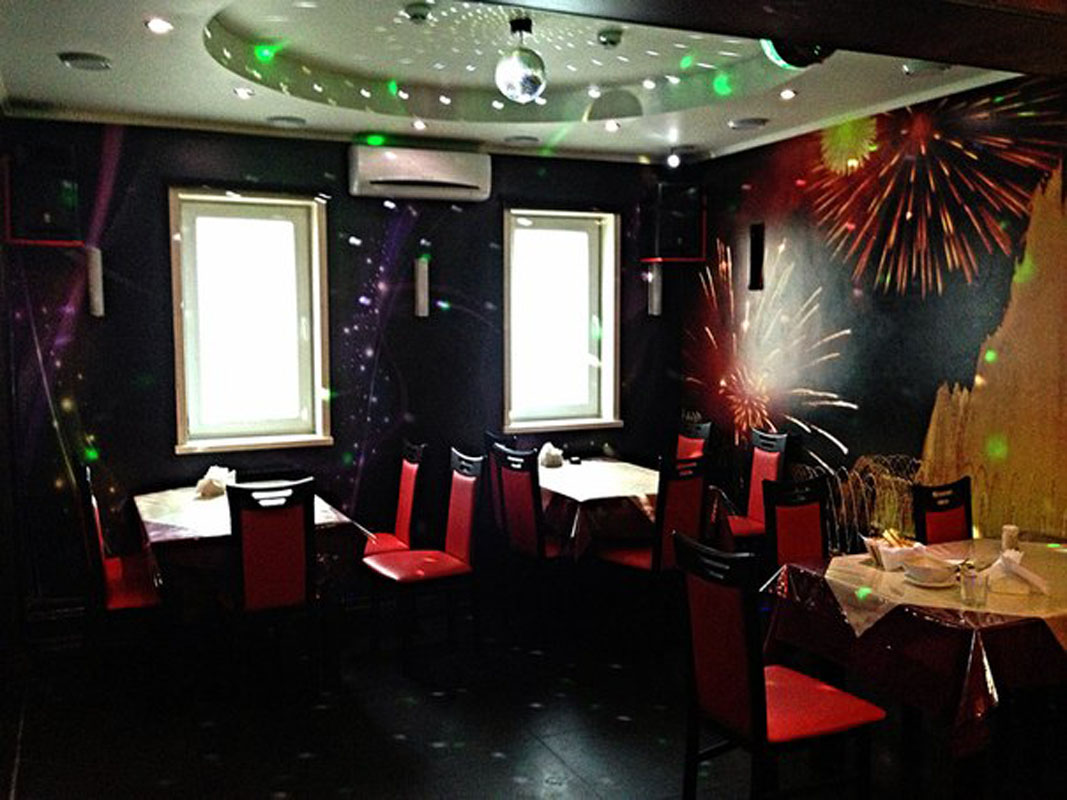 Основной зал — Старый Баку