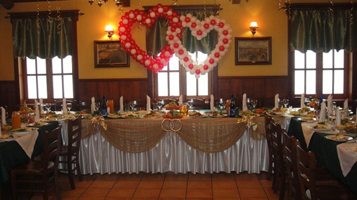 Основной зал — Кафе-бар Августин