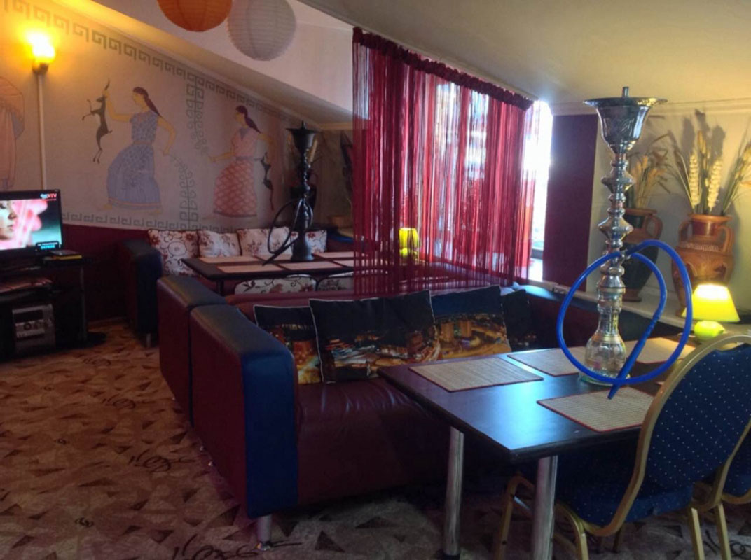 Основной зал — Ретро-кафе Светлана