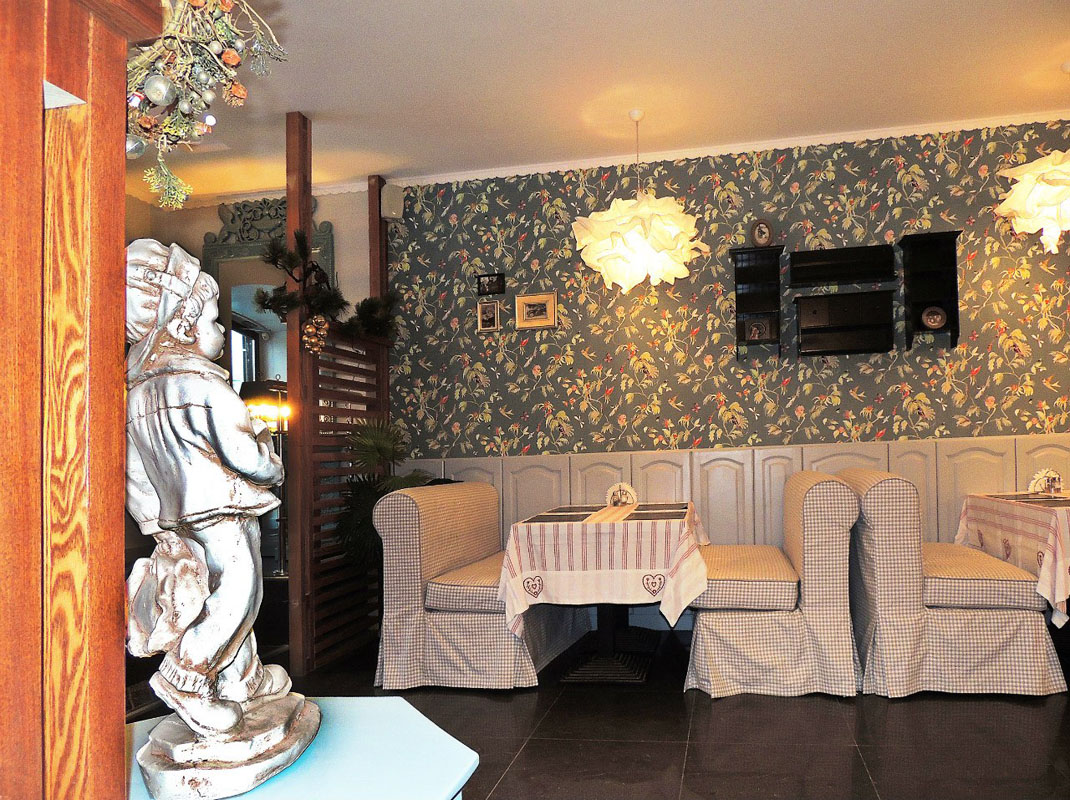 Зал на первом этаже — фото 9