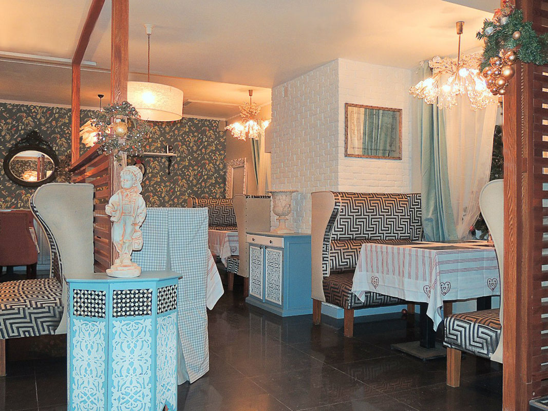 Зал на первом этаже — фото 18