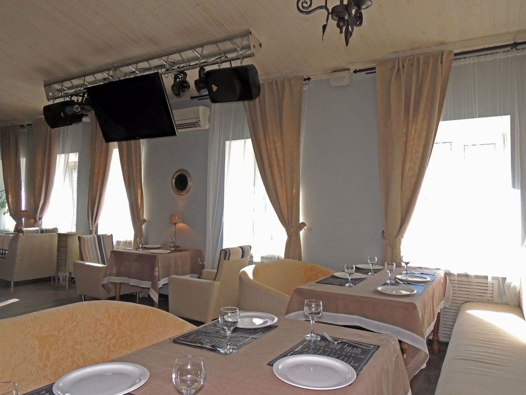 Зал на втором этаже — Capuleti