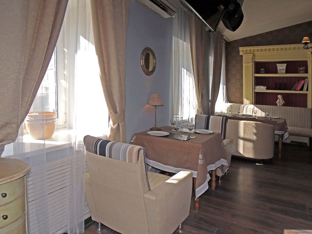 Зал на втором этаже — Capuleti