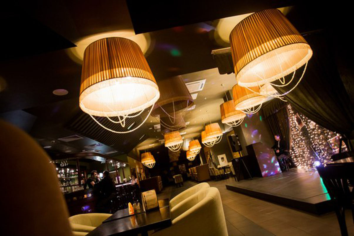 Основной зал — Кафе Джаз