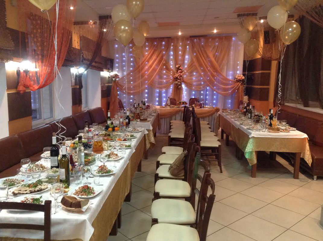 Основной зал — Кафе Времена