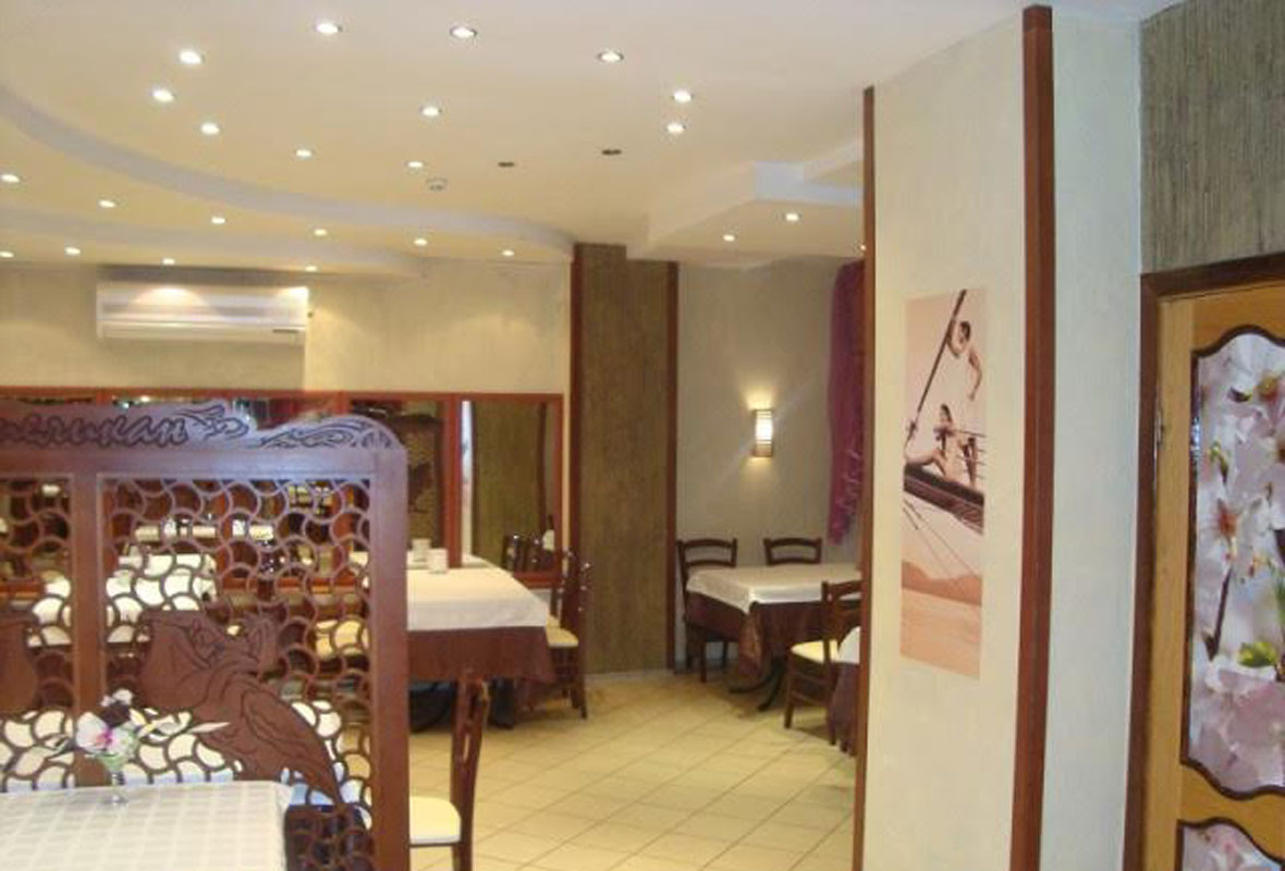 Малый зал — Кафе Времена