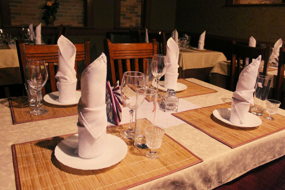 Основной зал — Кафе Привал Странника