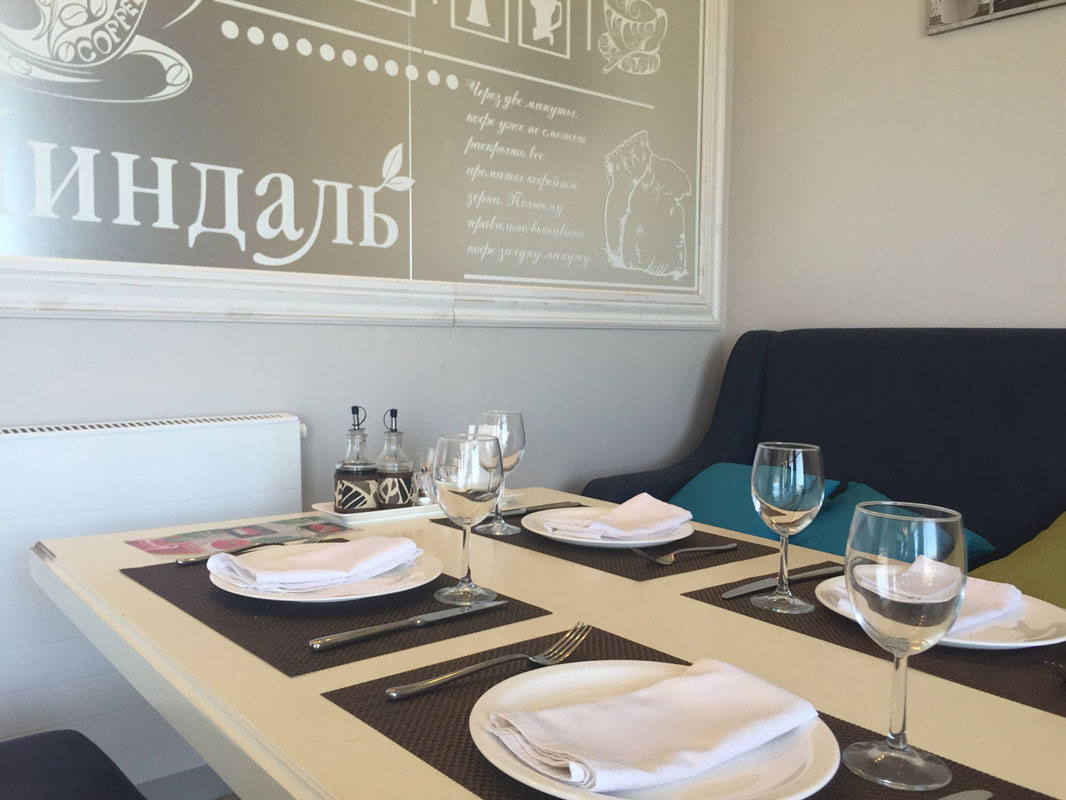 Основной зал — Миндаль