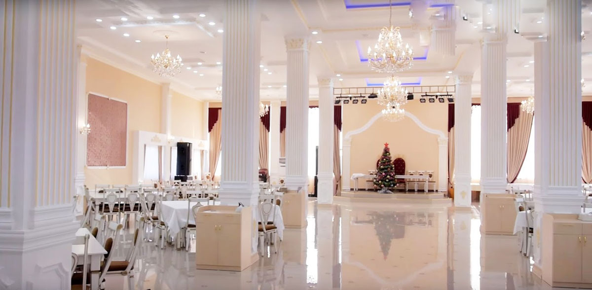 Основной зал