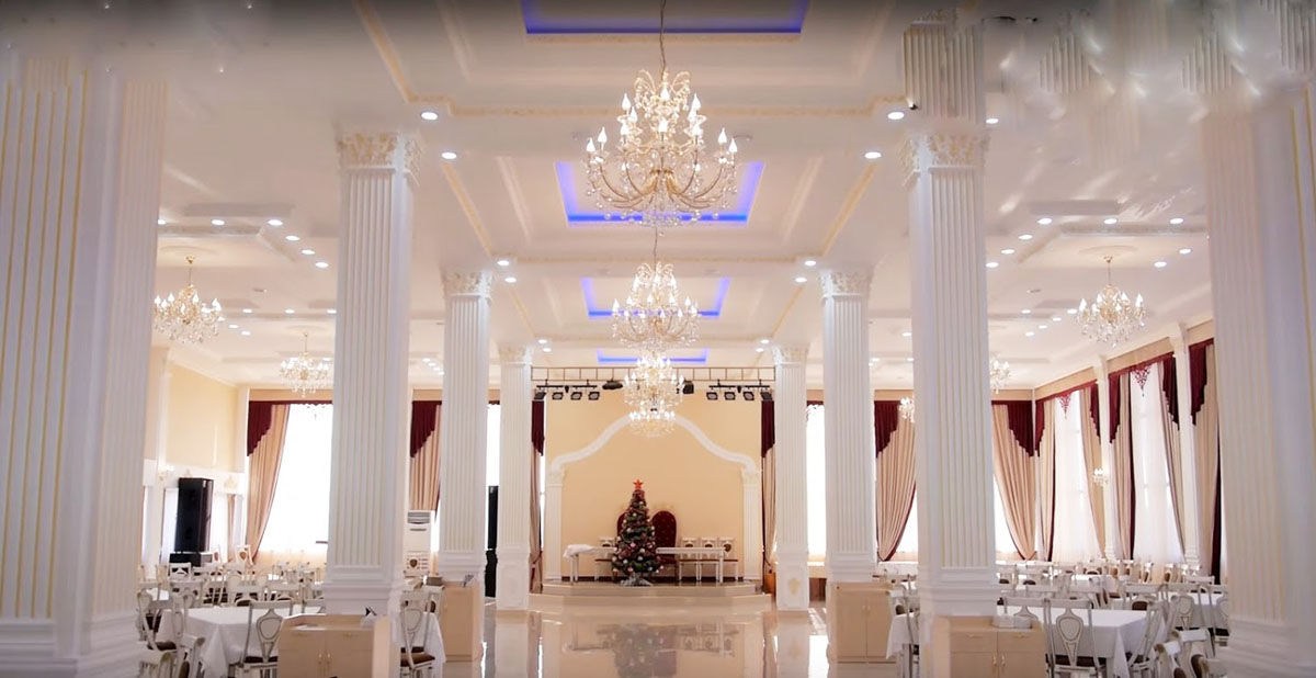 Основной зал — Горный Эдем