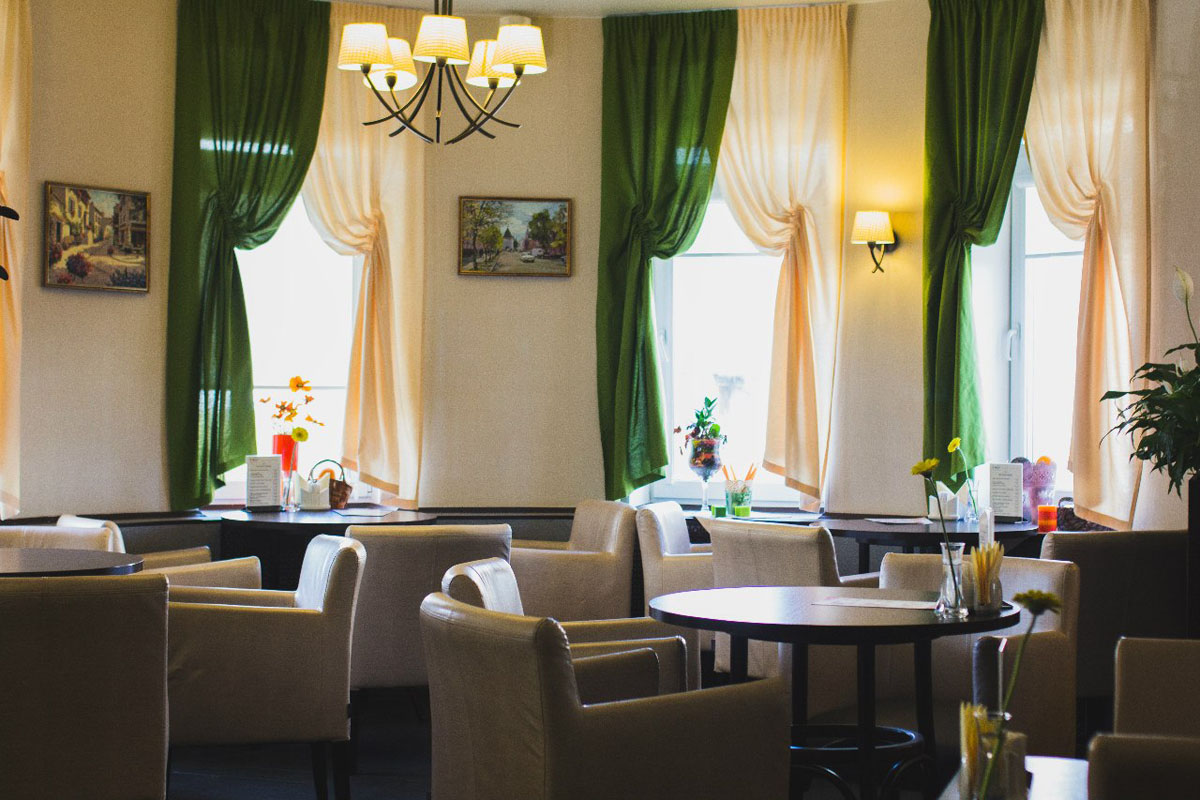 Основной зал — Кафе французской кухни Bon Appetit