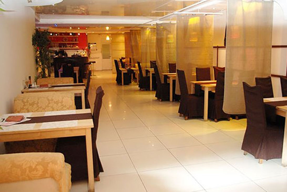 Основной зал — Кафе Мария