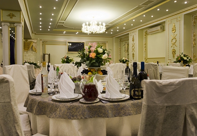 Основной зал — Ресторан Бакинская жемчужина