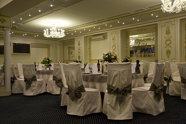 Основной зал — Ресторан Бакинская жемчужина