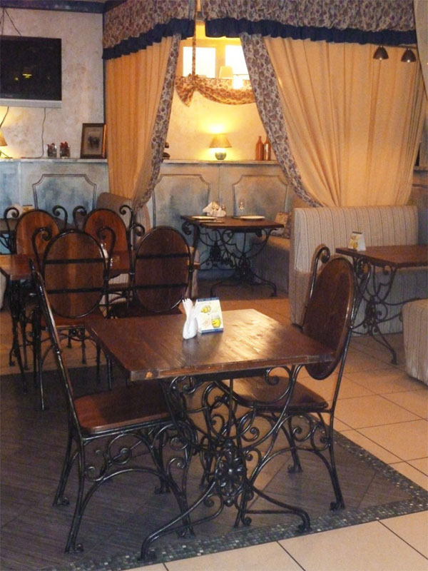 Основной зал — Кафе Богдановъ