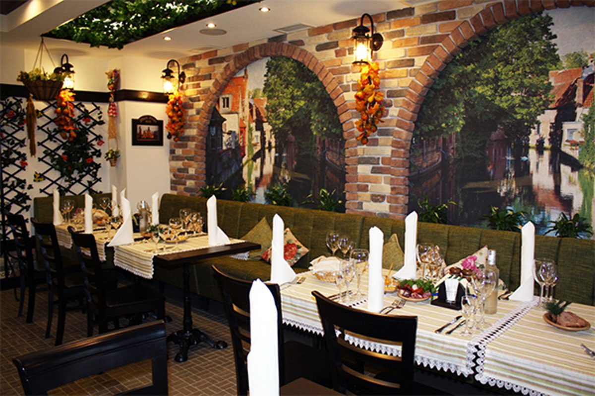 Основной зал — Кафе чешской кухни Stara Praha