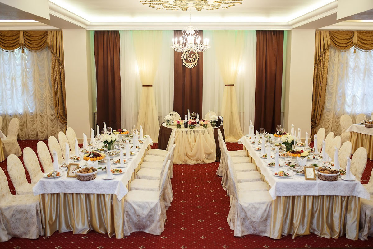 Основной зал — Маска