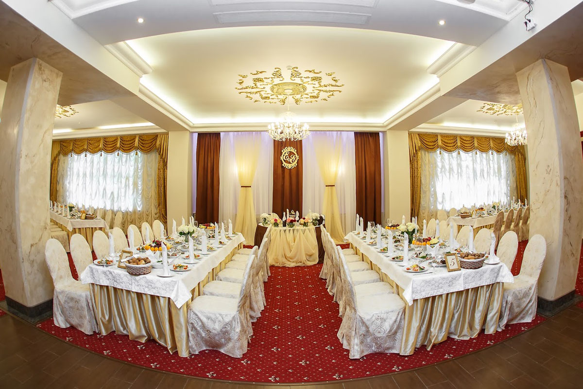 Основной зал — Маска